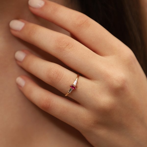 Pembe Taşlı 14 Ayar Altın Yüzük - 1,10 gr