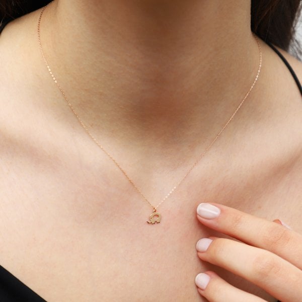 Altın Fil Detaylı Kolye