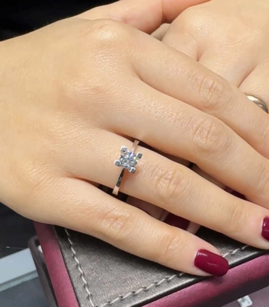 0.70 Karat Pırlanta Tektaş Yüzük